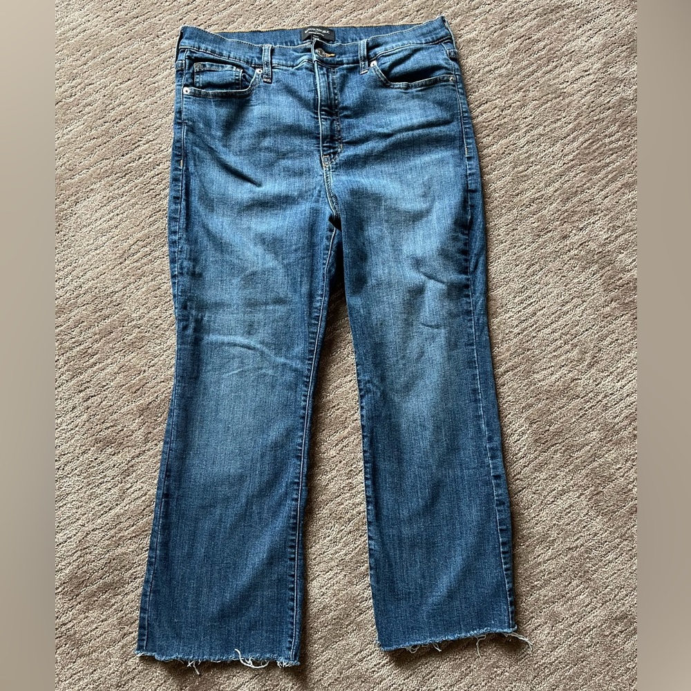 Banana Republic Factory Cropped Bootcut jeans sz 14